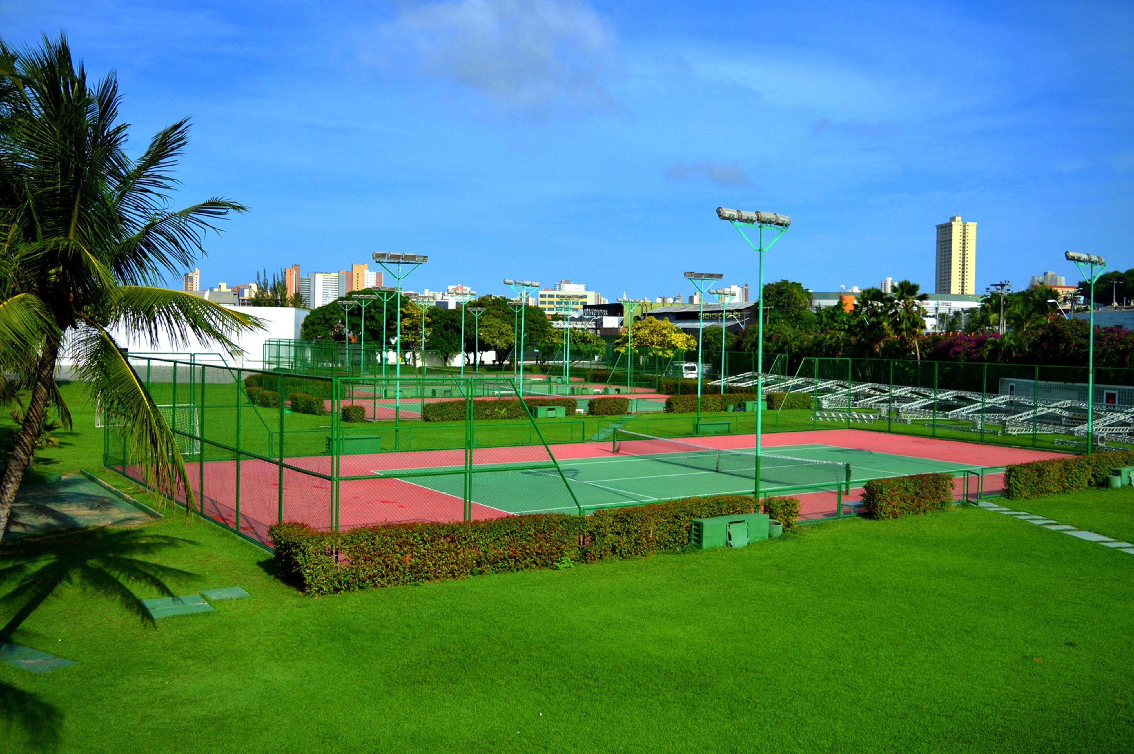 Marina Park Hotel Fortaleza  Luaran gambar Tennis courts